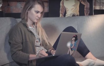 Google ховає логотипи Apple