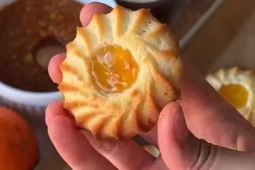 Кураб'є, кадр з відео