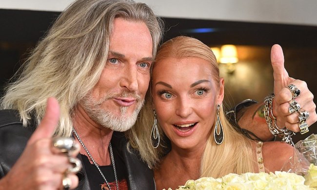 Волочкова з Джигурдою завили дуетом: палата номер 6, навіть кіт в шоці