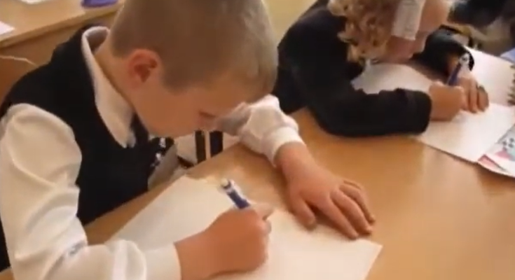 Першокласники, фото: кадр з відео