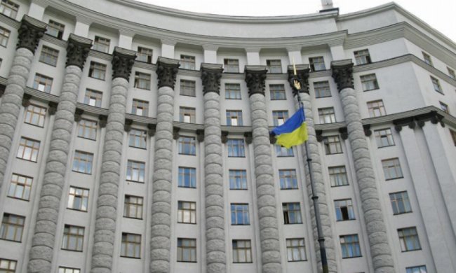 Уряд позбавить себе частини повноважень