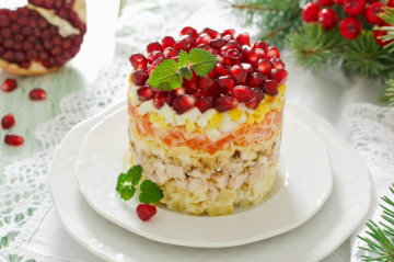 Салат "Гранатовый браслет", изображение: ua.depositphotos.com