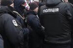 По Харькову разгуливает псих с пушкой - обстрелял машину и сбежал, оставляя гильзы