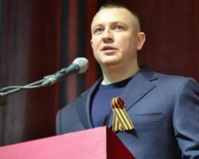 Лідера «Оплота» оголосили у розшук 