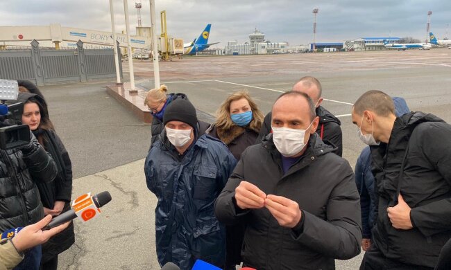 Українські моряки, яких 4 роки утримували у лівійській в'язниці, повернулись додому