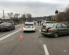 Київ здригнувся через подвійну ДТП - машини вщент, покалічених людей рятують медики