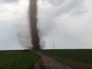 Торнадо на Тернопольщине, скриншот из видео