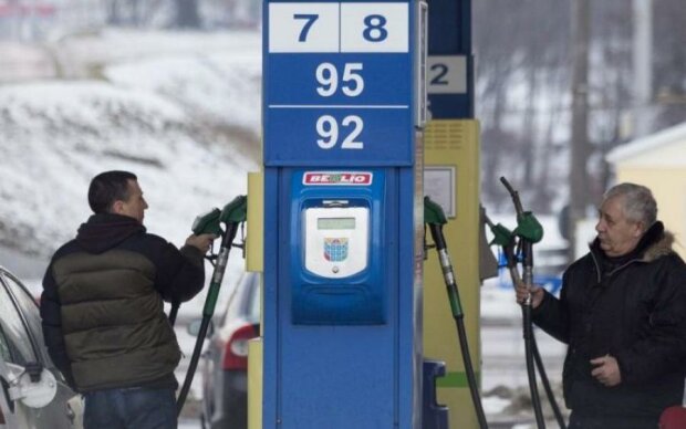 Ціни на бензин: стала відома причина подорожчання