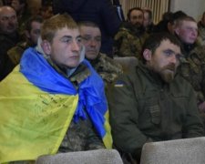 Муженко їде розбиратись з «бунтом» солдатів на Миколаївщині