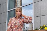 Леся Нікітюк прикрила персики однією рукою, але все одно видно: уххх!