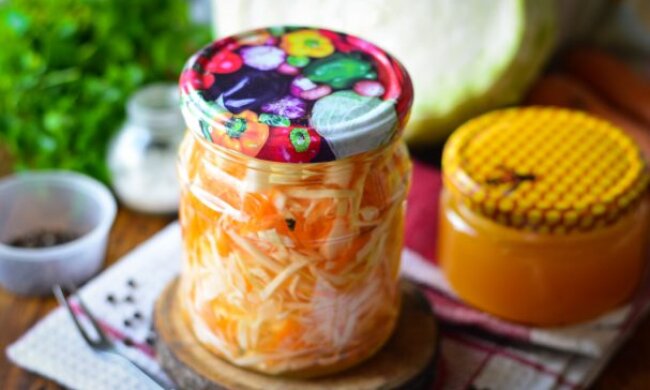 Квашена капуста з медом, фото з вільних джерел
