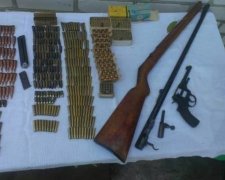 У Васильківському районі викопали півтори тисячі патронів