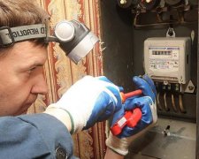 Хорошо живем: облэнерго поставят украинцев на грань выживания