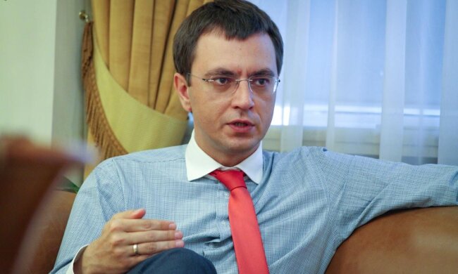 Дніпрянка, яка обіцяла роздягнутися на Новому мосту, нагрянула до Омеляна: вийшло "продуктивненько"