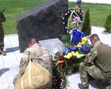 Мемориал погибшим воинам: у Кличко три месяца отмалчиваются