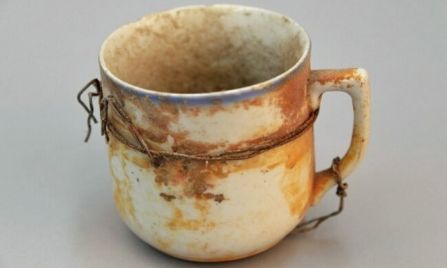 Дослідники показали спалені речі в'язнів Освенцима