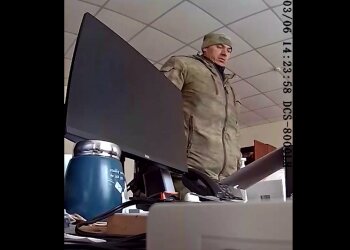 Российские военные заняли частный офис в Херсоне. Скриншот