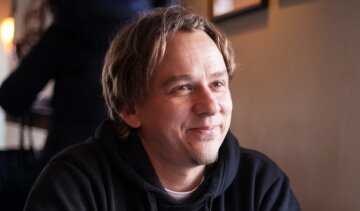 Відомий співак розкритикував погроми в Києві