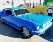 Раритетний Ford Mustang зібрали з кубиків LEGO
