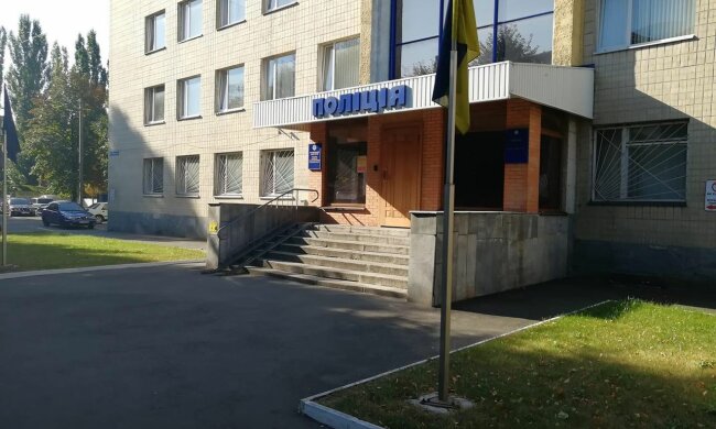 На Закарпатті заробітчанин вночі накинувся на стареньку з ножем - "Мало заробив"