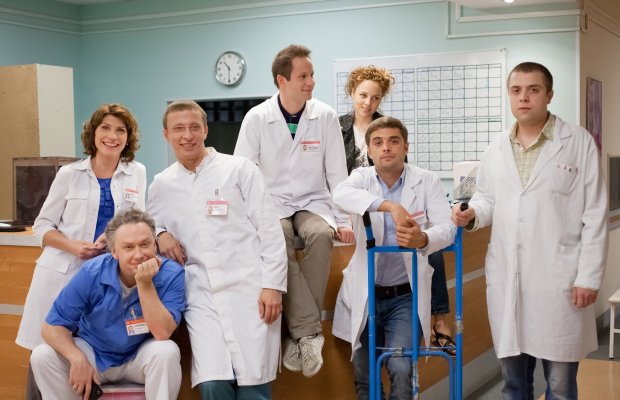 В актора з серіалу "Інтерни" стріляли: медики роблять все можливе