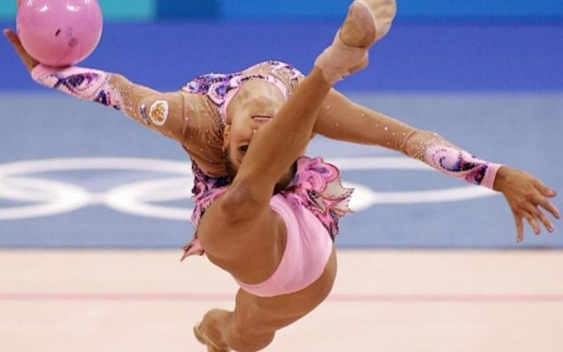 Безголовая гимнастка взбудоражила соцсети
