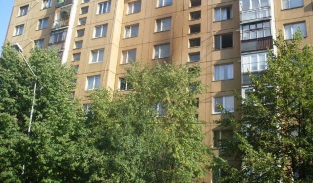 Киевлянин выпрыгнул из окна 15-го этажа