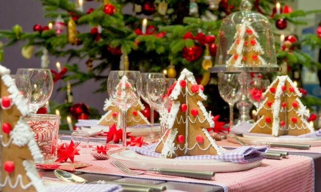 Новорічний стіл, фото: slovoidilo.ua