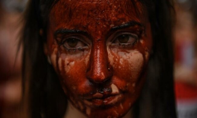 В Испании прошла полуголая демонстрация против корриды