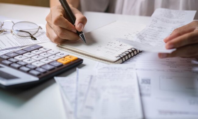 Репетитори з бухгалтерського обліку: як викладачам навчитись рахувати свою заробітну плату та розмір податків самостійно?