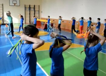 Урок фізкультури, фото: скріншот з відео