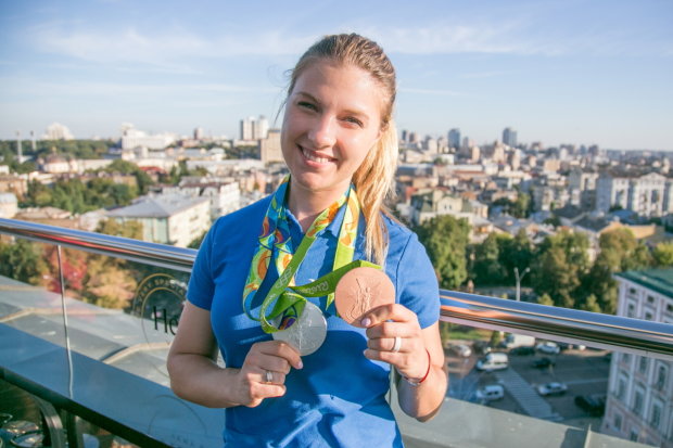 День рождения Ольги Харлан: самые жаркие фото олимпийской чемпионки