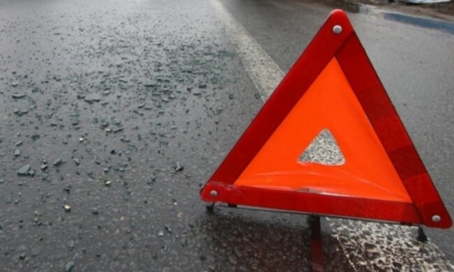 Мотоцикліст потрапив у смертельне ДТП під Львовом