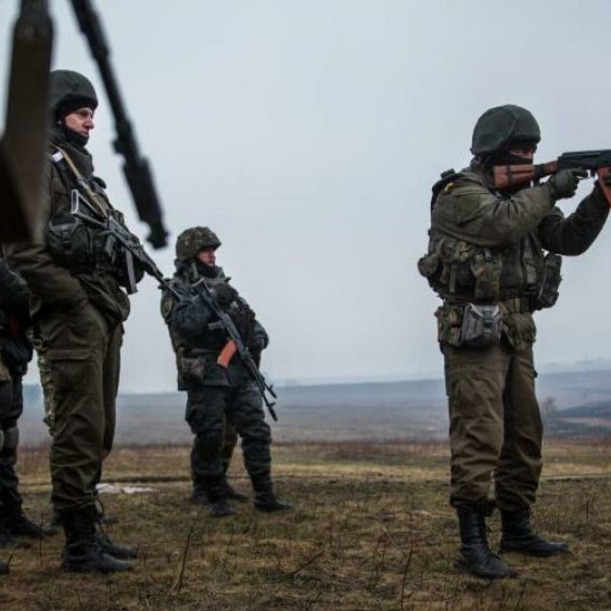 Даже похожи: в сети показали фото боевика, отправившегося вслед за Гиви -  ЗНАЙ ЮА