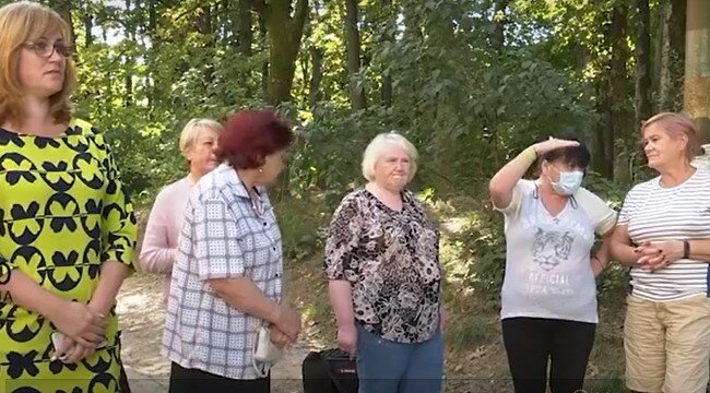 Жителі Мукачева занепокоєні, їх будинок тріщить по швах, скріншот
