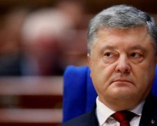 Порошенко похапцем скликав Військовий кабінет