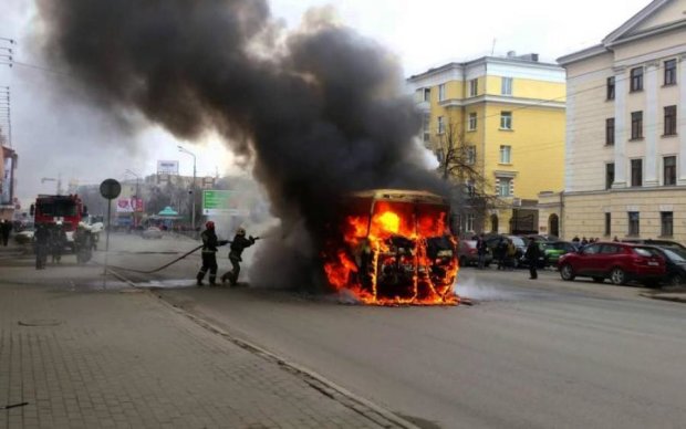 Сервіс по-столичному: київські автобуси почали горіти на ходу