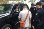 В Одесі затримали трьох чоловіків, які намагалися викрасти дівчину