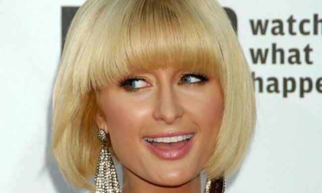 Періс Хілтон попалася під час розваг з нареченим: фото