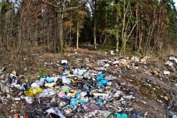 Кримські річки перетворюються в громадські туалети