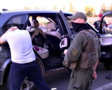 День відкритих дверей: поліція відпустила 106 "злодіїв у законі" (відео)