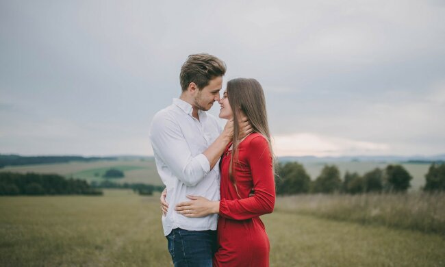 Еротичний гороскоп на 28 серпня для всіх знаків Зодіаку: Риби осліпнуть від ревнощів, Терезам потрібно стати більш відповідальними