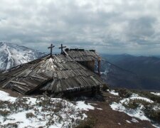 В Карпатах обнаружили уникальный домик пастухов на высоте 1600 метров - пасли овец поближе к Богу