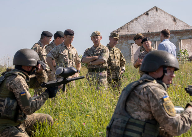До останнього подиху: українські бійці змусили бойовиків ридати від страху, Донбас здригнувся від потужного удару