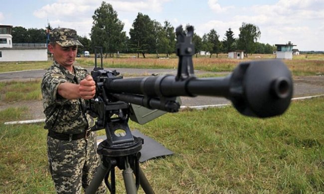 Львівські прикордонники вчились знищувати бронетехніку з гранатометів (фото)