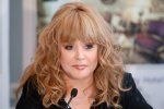 Алла Пугачева поразила публику зажигательным танцем в мини