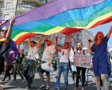 Марш ЛГБТ у Києві: ми дізналися, хто з політиків і зірок пройде під райдужними прапорами