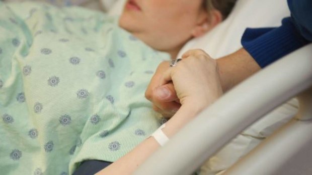 Молода мама написала зворушливого листа медсестрі: чому я ніколи її не забуду