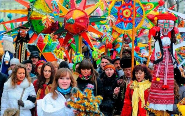 Власть поколядовала украинцам на Рождество