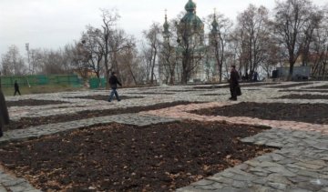 В Киеве обновили Десятинную церковь